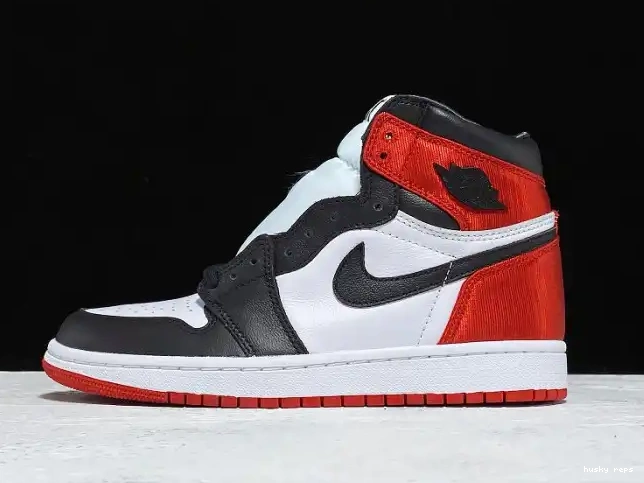 Husky Toe Jordan Air Retro High 1 CD0461-016 Satin Black 0507